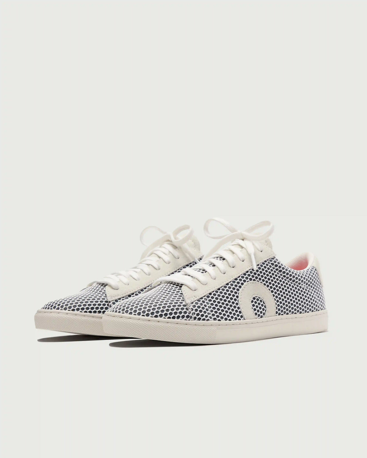 Low 1 | Carbon (Waterproof)