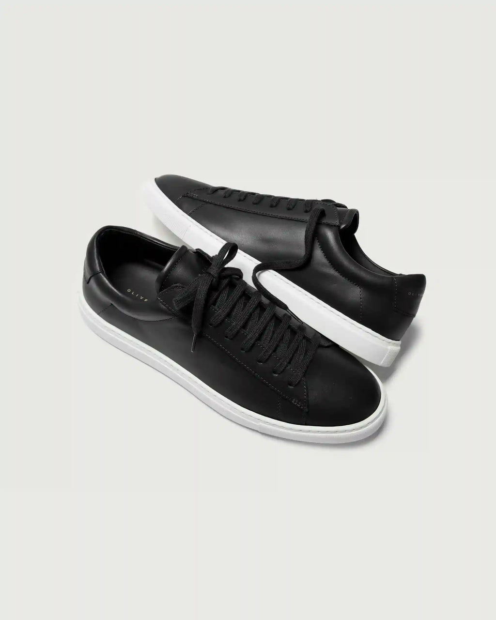 Low 1 | Black