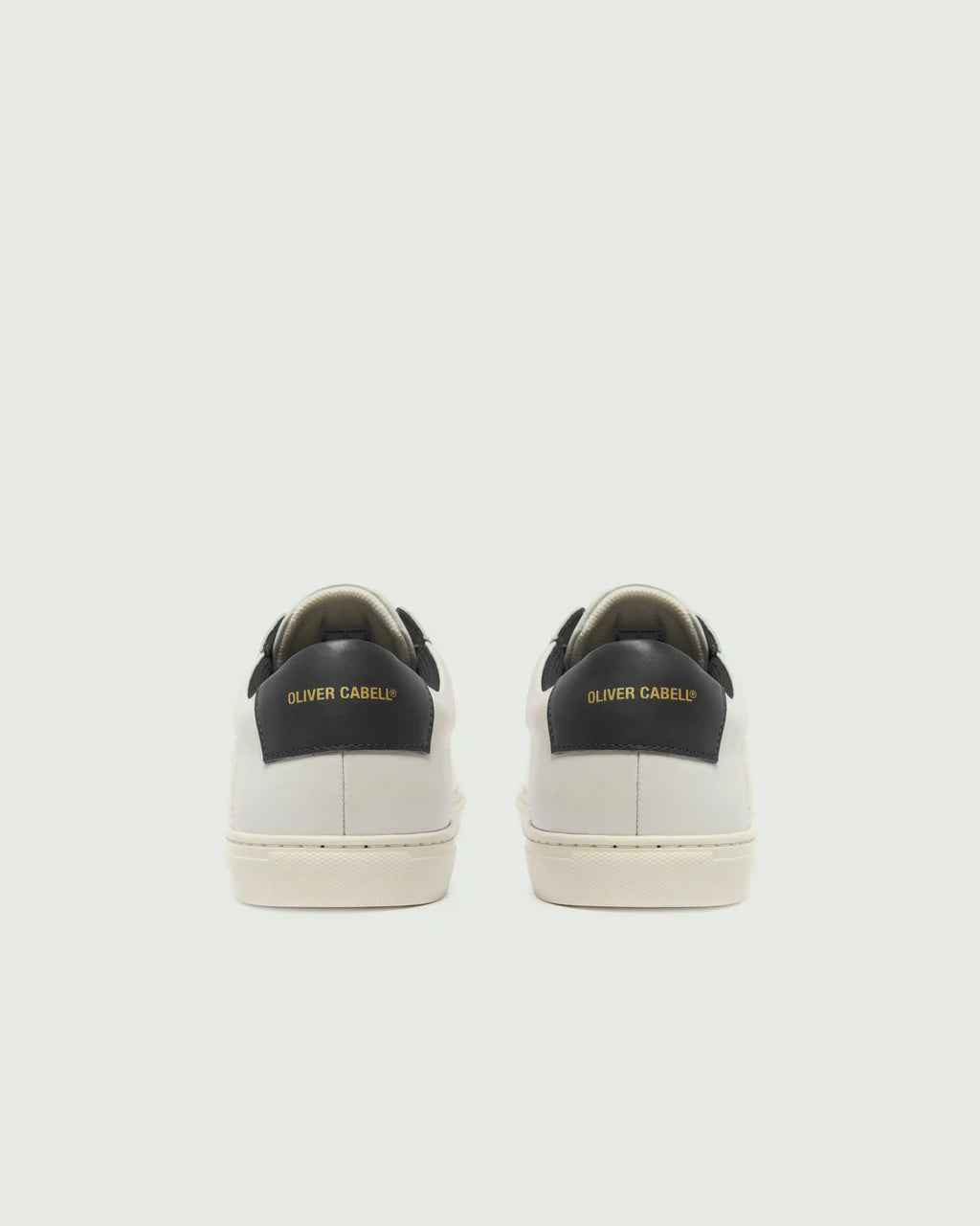 Low 1 | White / Black | Ivory (Orthopedic)