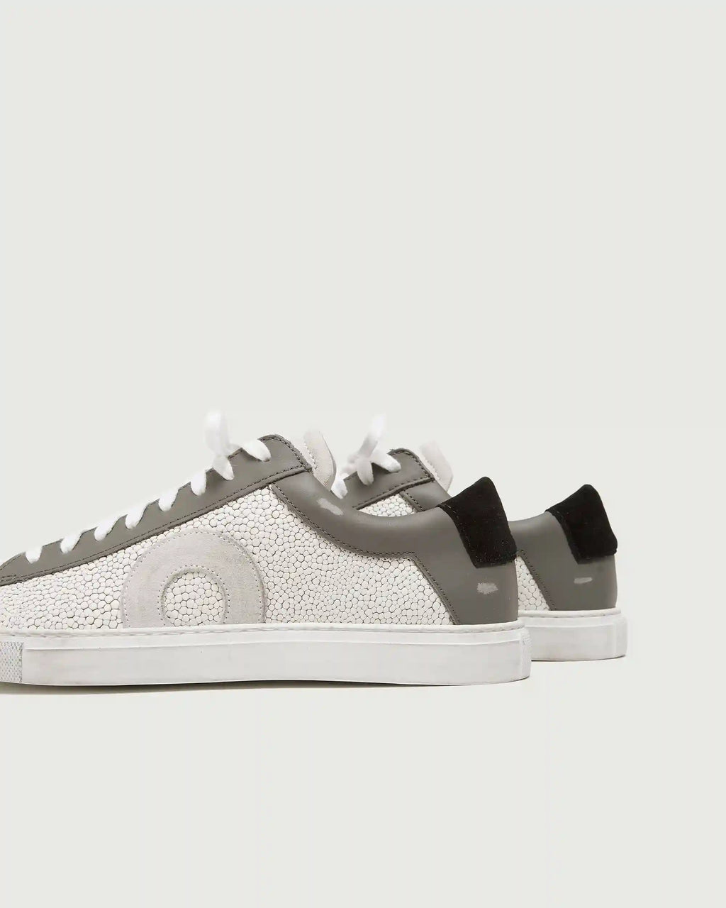 Low 1 | Stingray