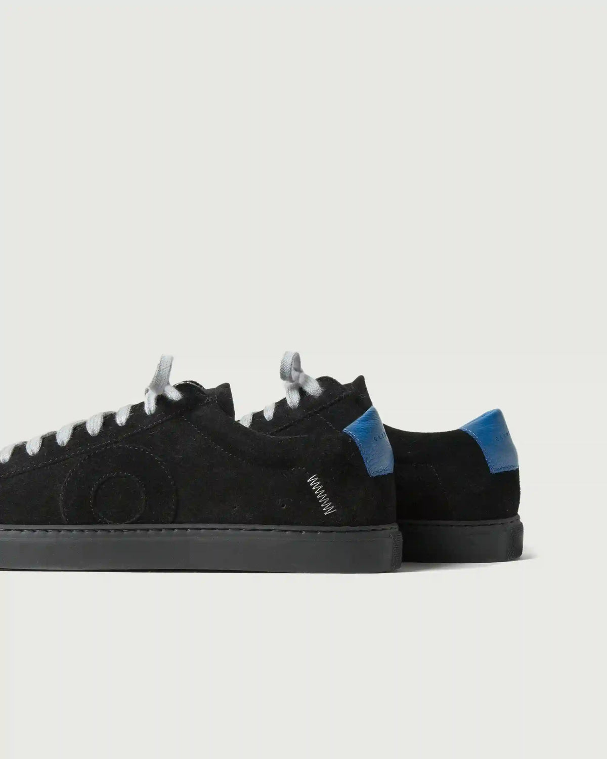 Low 1 | Core Black